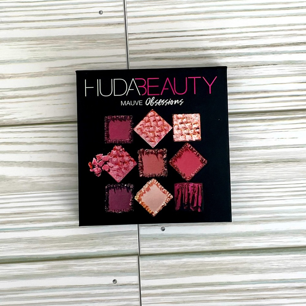 Huda Beauty Mauve Obsessions Eyeshadow Palette